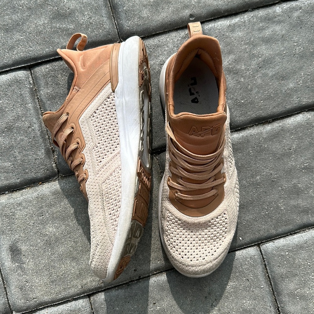 APL TECHLOOM TRACER